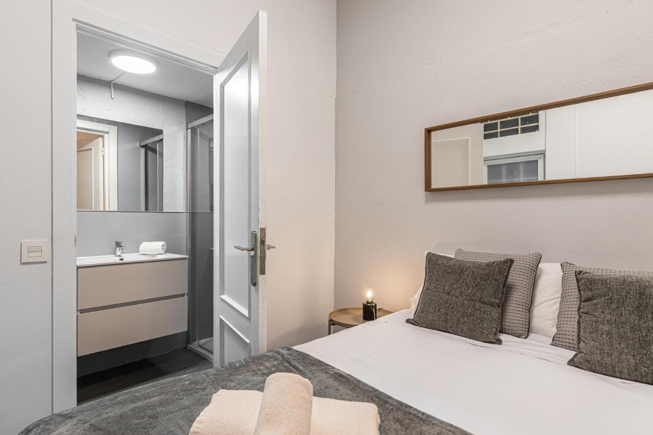 Waou Essence I Los Austrias - Corta Duracion Madrid Extérieur photo